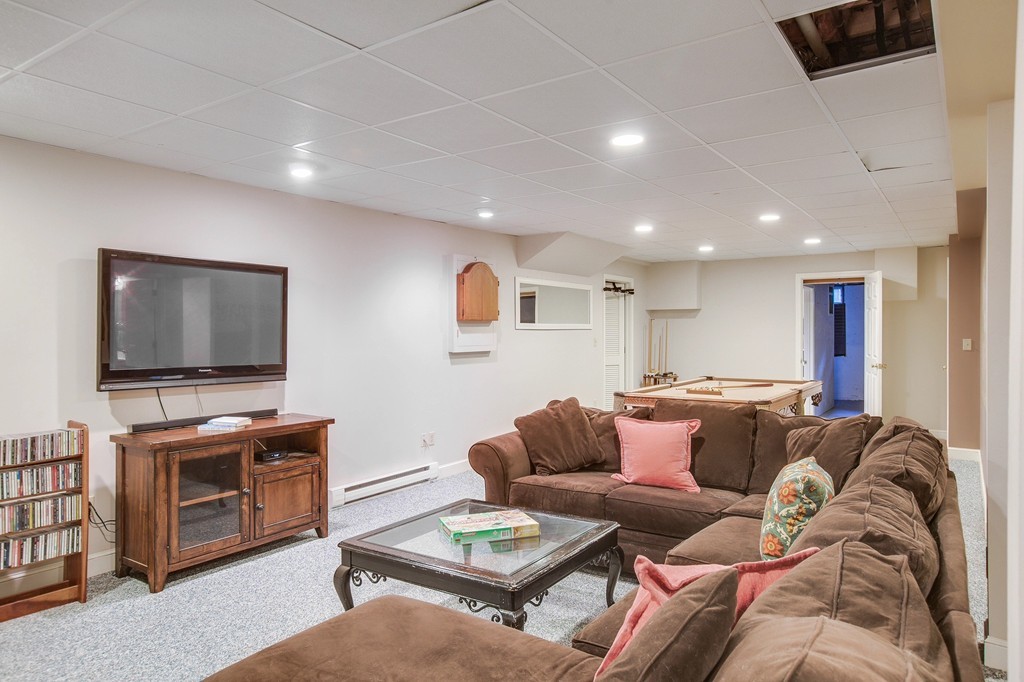 7 Endicott Road Andover, MA 01810 - Photo 27 of 30 Gallery Image 27