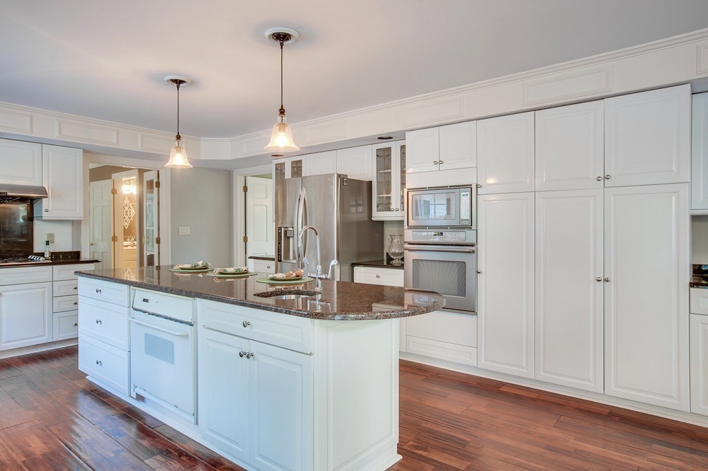 7 Endicott Road Andover, MA 01810 - Photo 6 of 30 Gallery Image 6