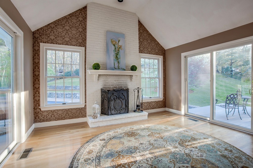 7 Endicott Road Andover, MA 01810 - Photo 10 of 30 Gallery Image 10