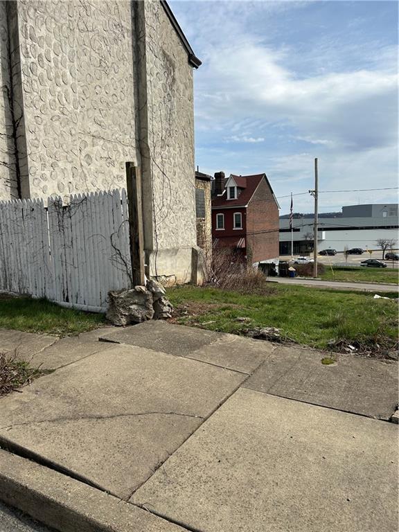 0 Kirkbride Pittsburgh, PA 15212 - Photo 2 of 8 a view of a street with an house