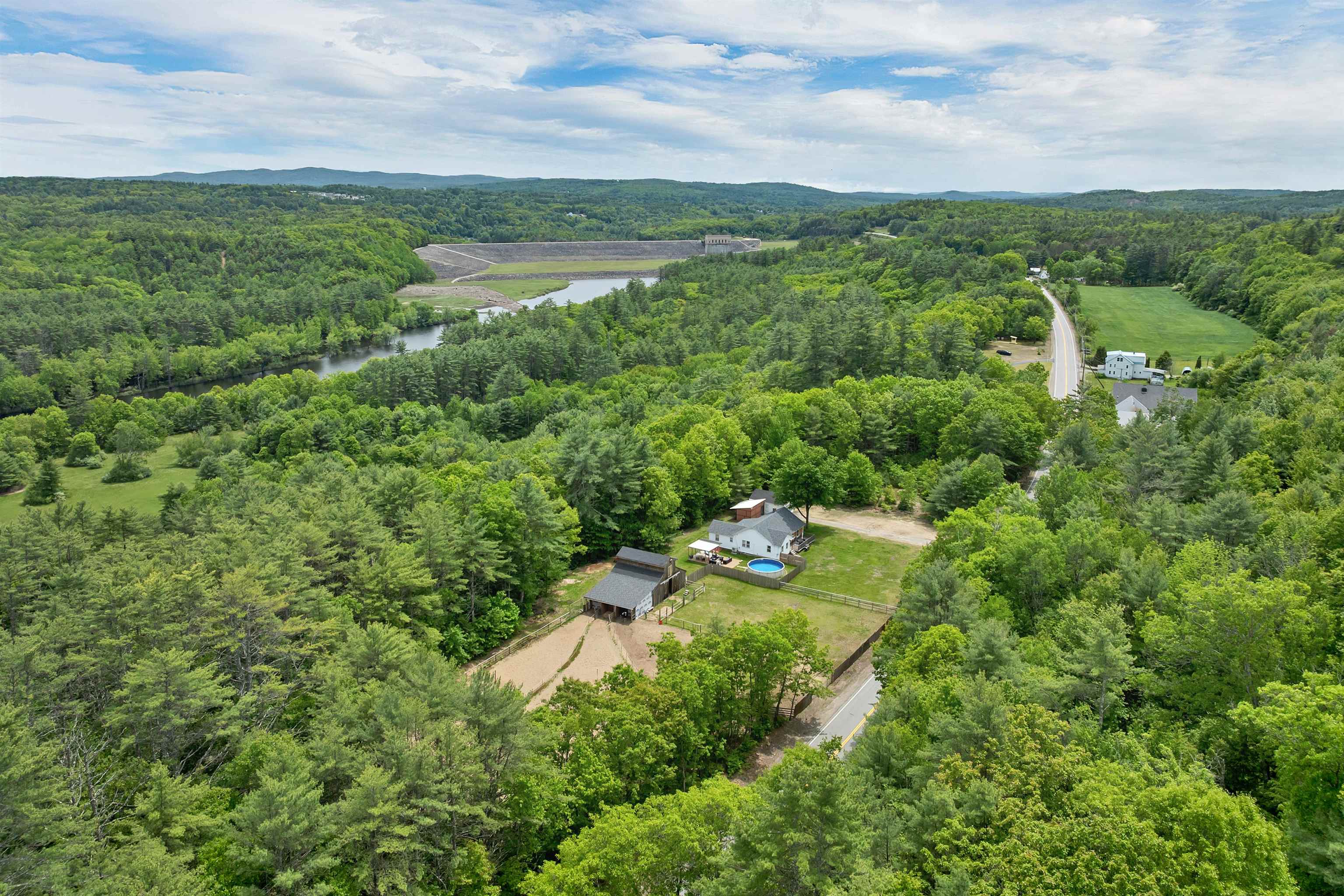 341 Hill Road Franklin, NH 03235 - Photo 12 of 60