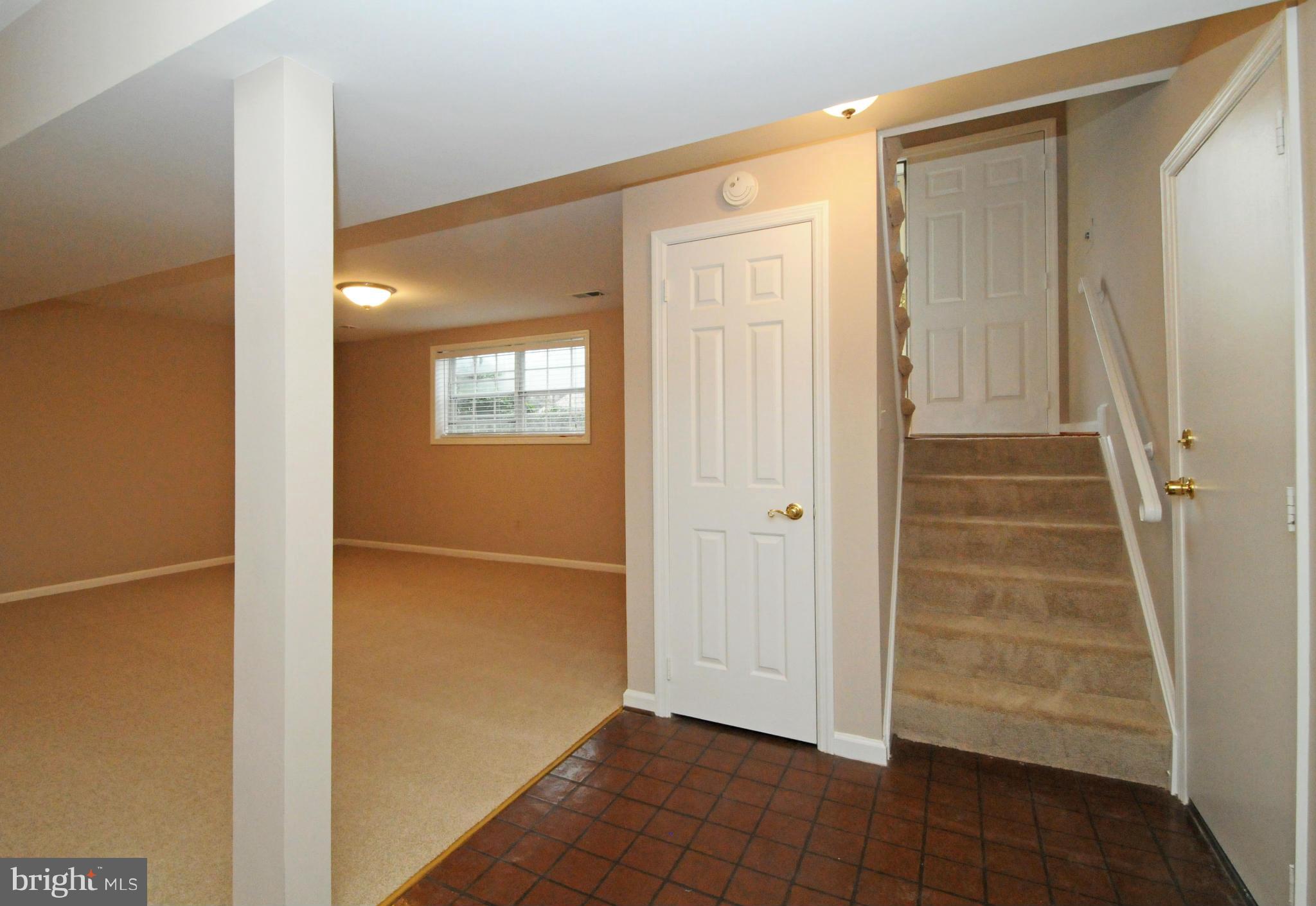 8425 Blevins Way Court Vienna, VA 22182 - Photo 26 of 30