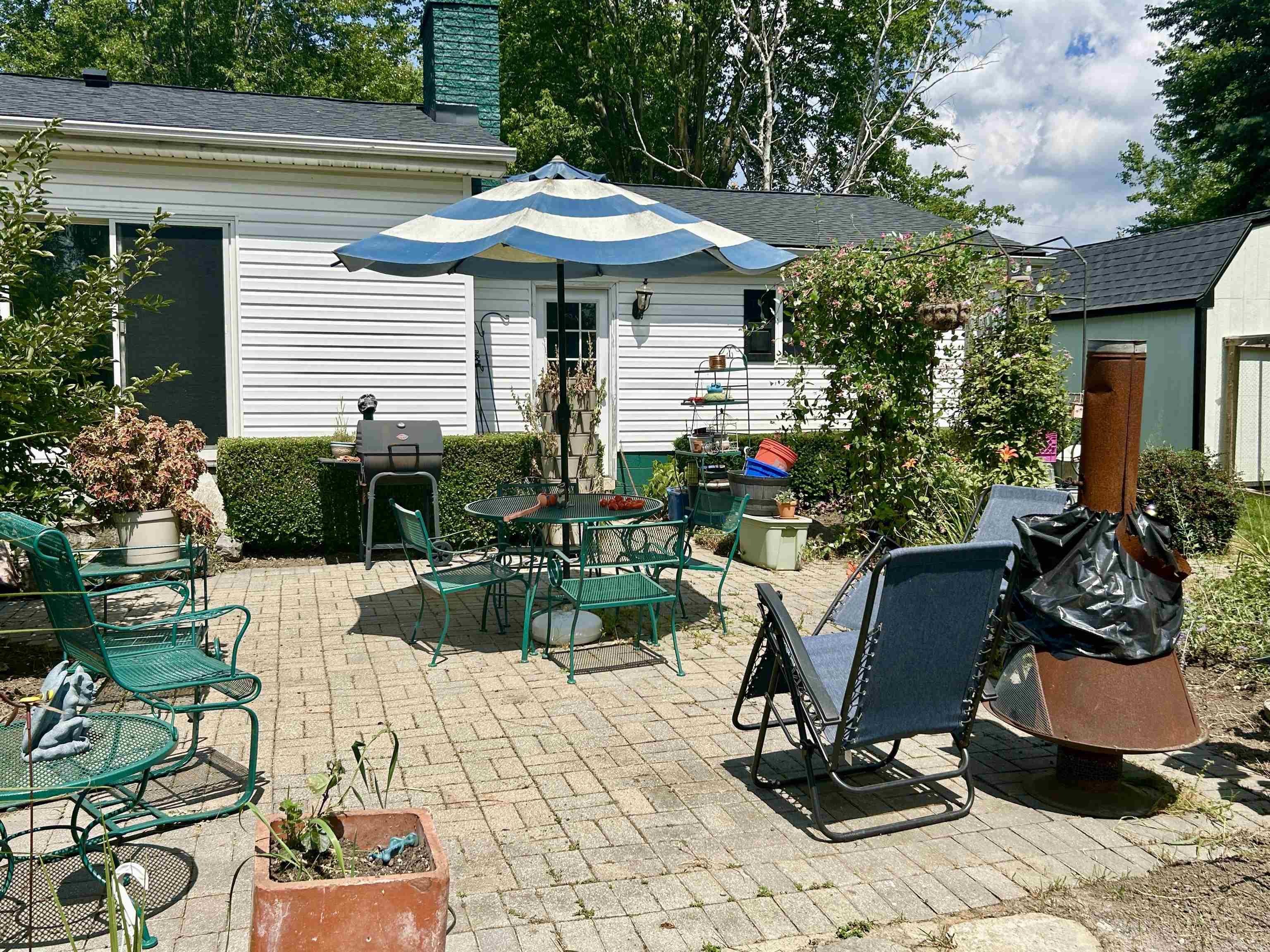 21790 McPhall Road Armada, MI 48005 - Photo 5 of 24 50184853-9ec0032b-37a8-4acf-8a19-eebe0c1f34b3.JPG