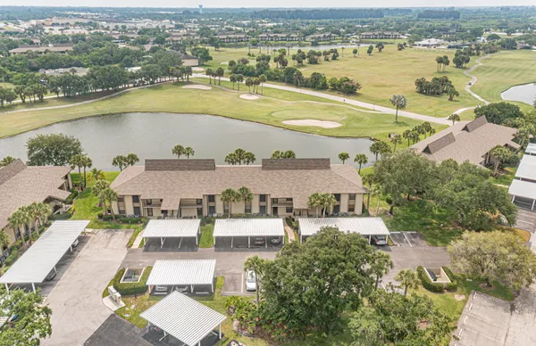 $184,500 | 23 Plantation Drive, Unit 102, Vero Beach, FL 32966