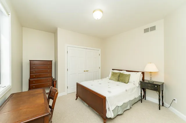 $888,000 | 3324 Fox Hollow Lane Southwest, Rochester, MN 55902