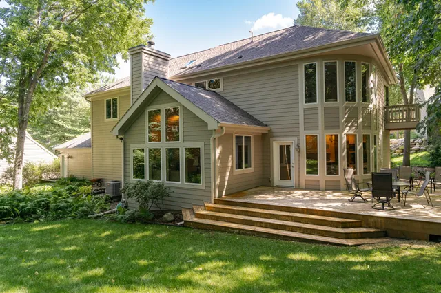 $888,000 | 3324 Fox Hollow Lane Southwest, Rochester, MN 55902