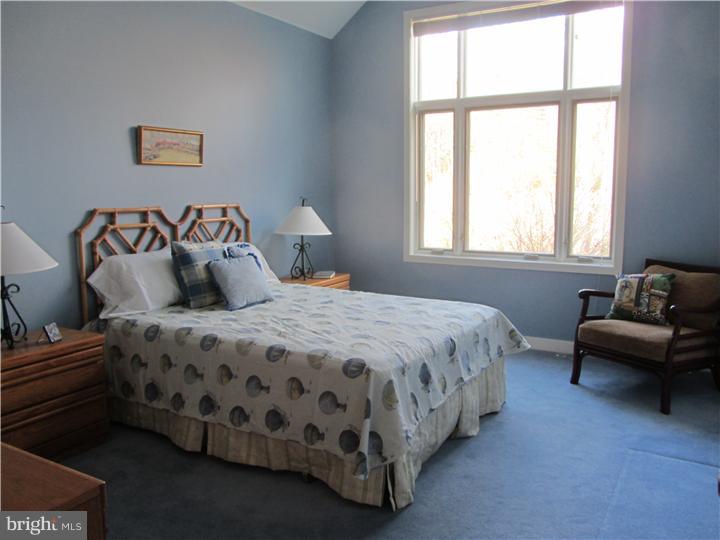 731 Glengarry Road Philadelphia, PA 19118 - Photo 18 of 25