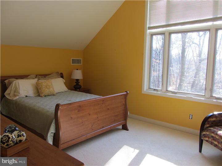 731 Glengarry Road Philadelphia, PA 19118 - Photo 22 of 25