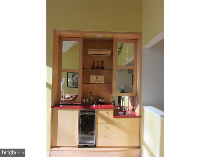 731 Glengarry Road Philadelphia, PA 19118 - Photo 4 of 25