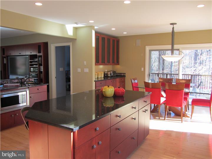 731 Glengarry Road Philadelphia, PA 19118 - Photo 6 of 25