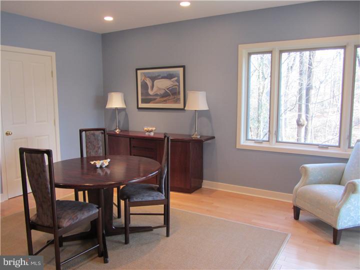 731 Glengarry Road Philadelphia, PA 19118 - Photo 9 of 25