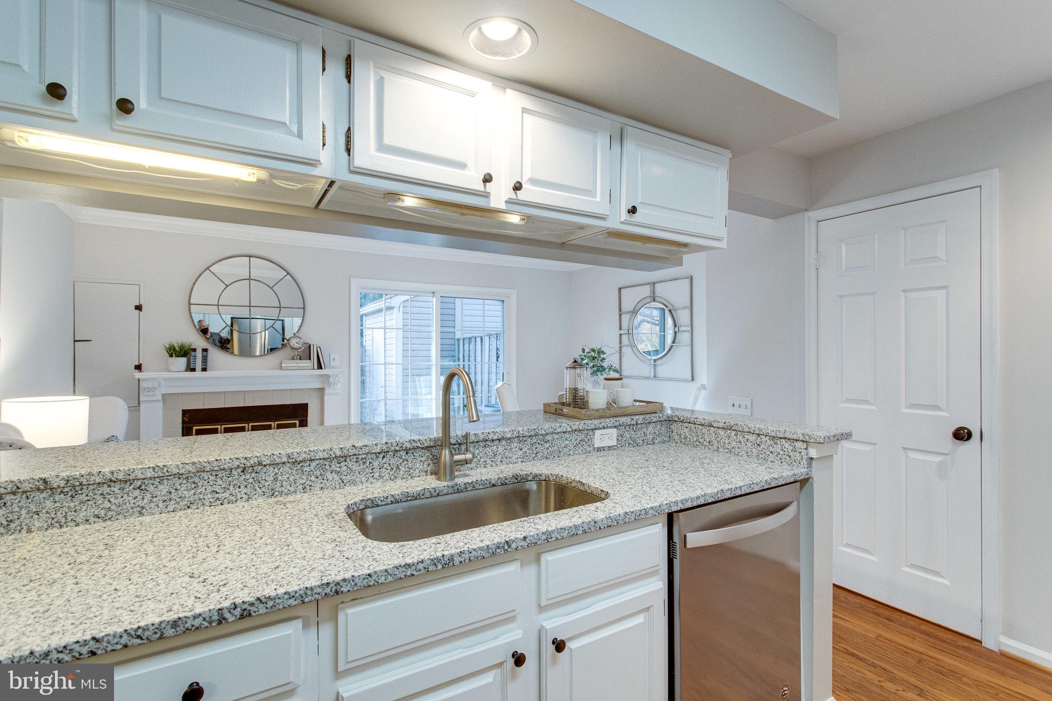6650 Cypress Point Road Alexandria, VA 22312 - Photo 12 of 53