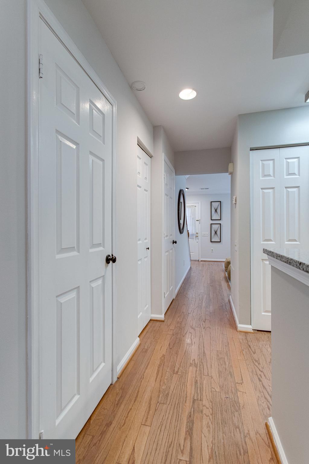 6650 Cypress Point Road Alexandria, VA 22312 - Photo 7 of 53