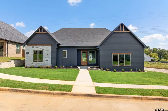 $417,900 | 406 Sides Boulevard, Bullard, TX 75757