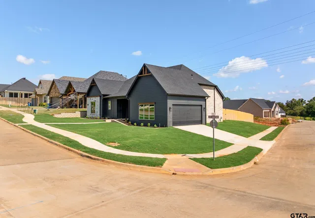 $417,900 | 406 Sides Boulevard, Bullard, TX 75757