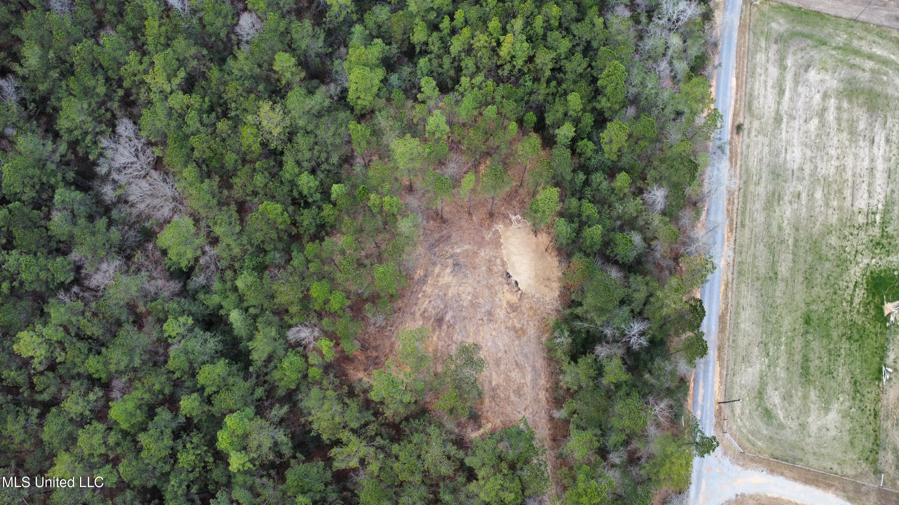 7 Hoda Road Kiln, MS 39556 - Photo 1 of 8 dji_fly_20260218_162732_91_1771453660864