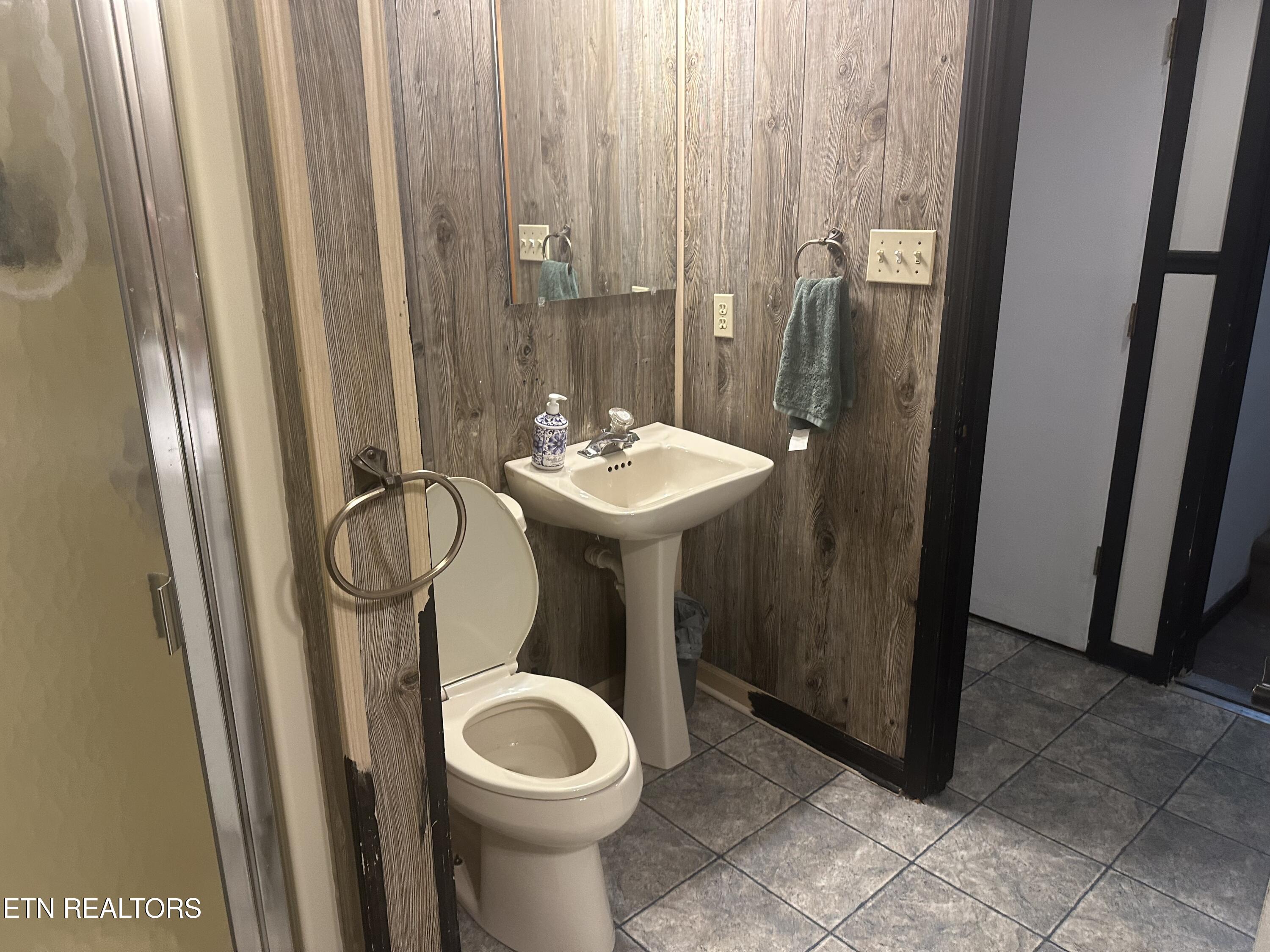 528 Merritt Road Maryville, TN 37804 - Photo 20 of 26 IMG_0199