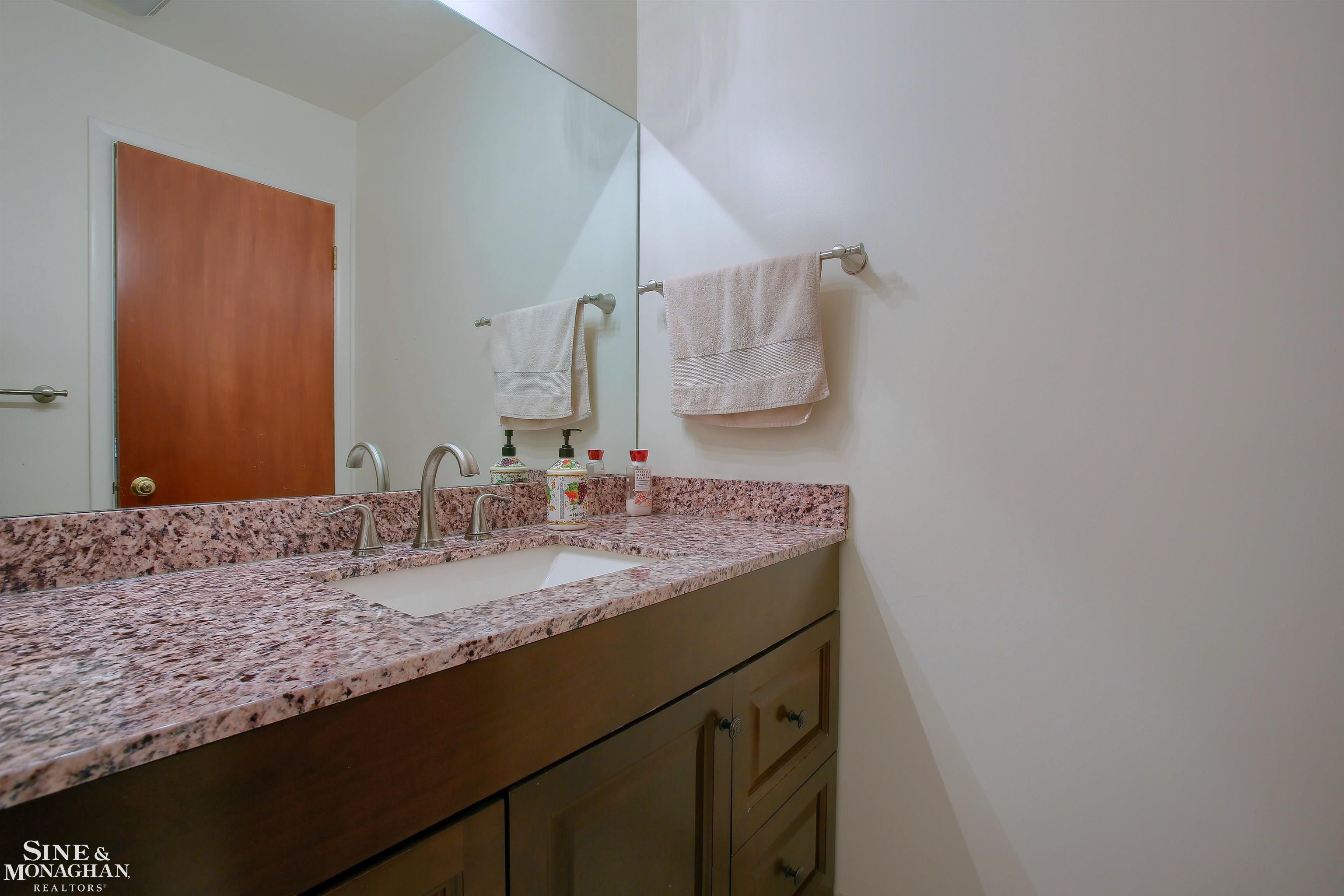 54 Willison Road Grosse Pointe Shores, MI 48236 - Photo 17 of 44
