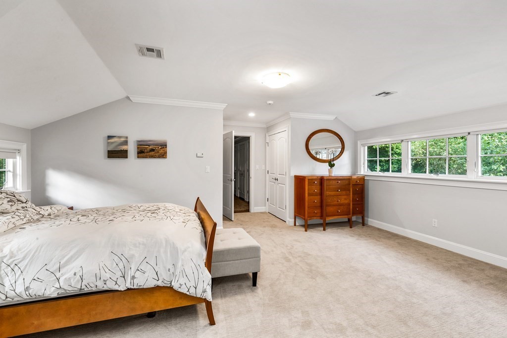 17 Burdean Road Newton, MA 02459 - Photo 18 of 30