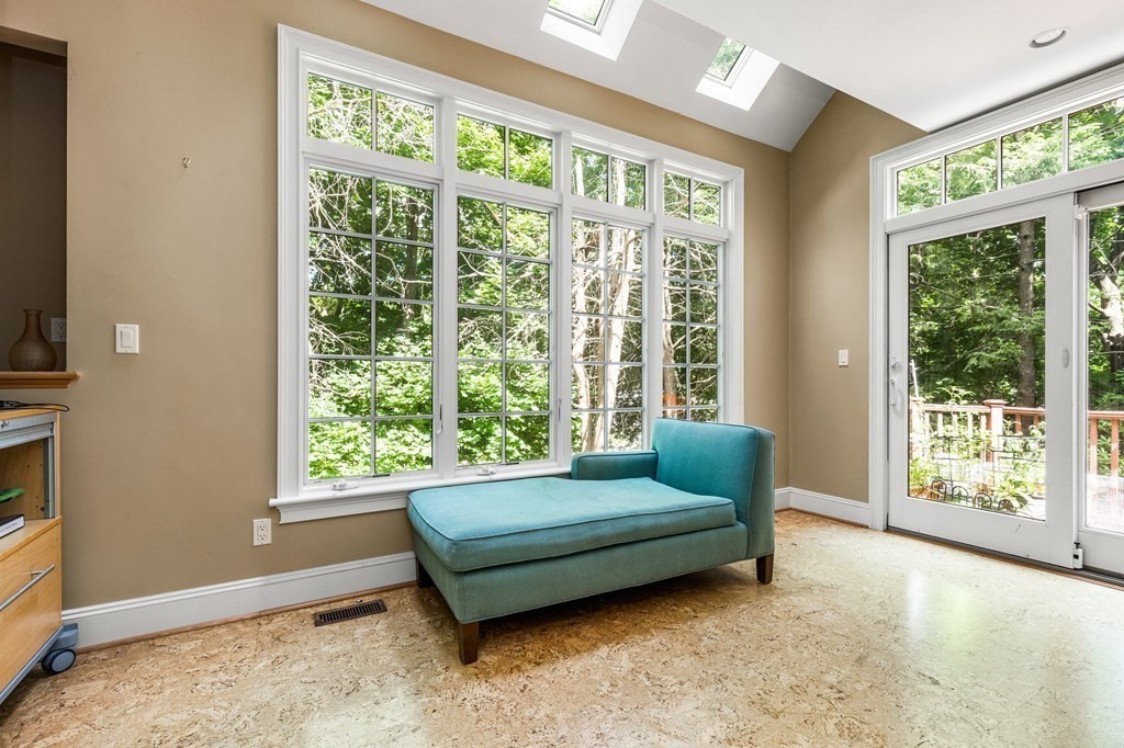 17 Burdean Road Newton, MA 02459 - Photo 10 of 30