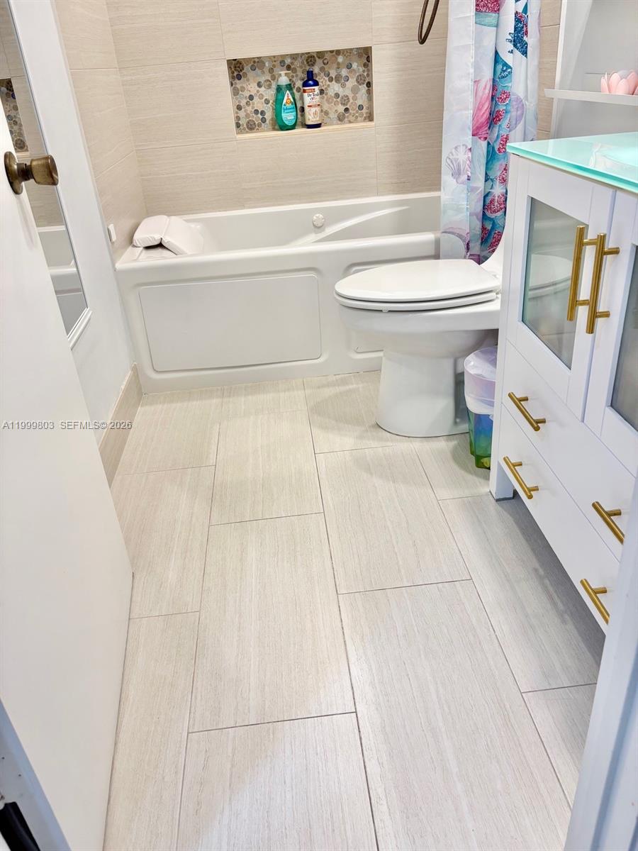 6728 Boca Pines Trail, Unit B Boca Raton, FL 33433 - Photo 20 of 30 2