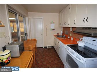 613 Sherman Road Springfield, PA 19064 - Photo 5 of 12 Kitchen