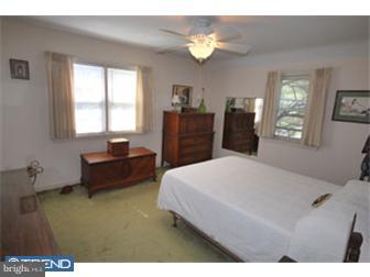 613 Sherman Road Springfield, PA 19064 - Photo 7 of 12 Bedroom - Main