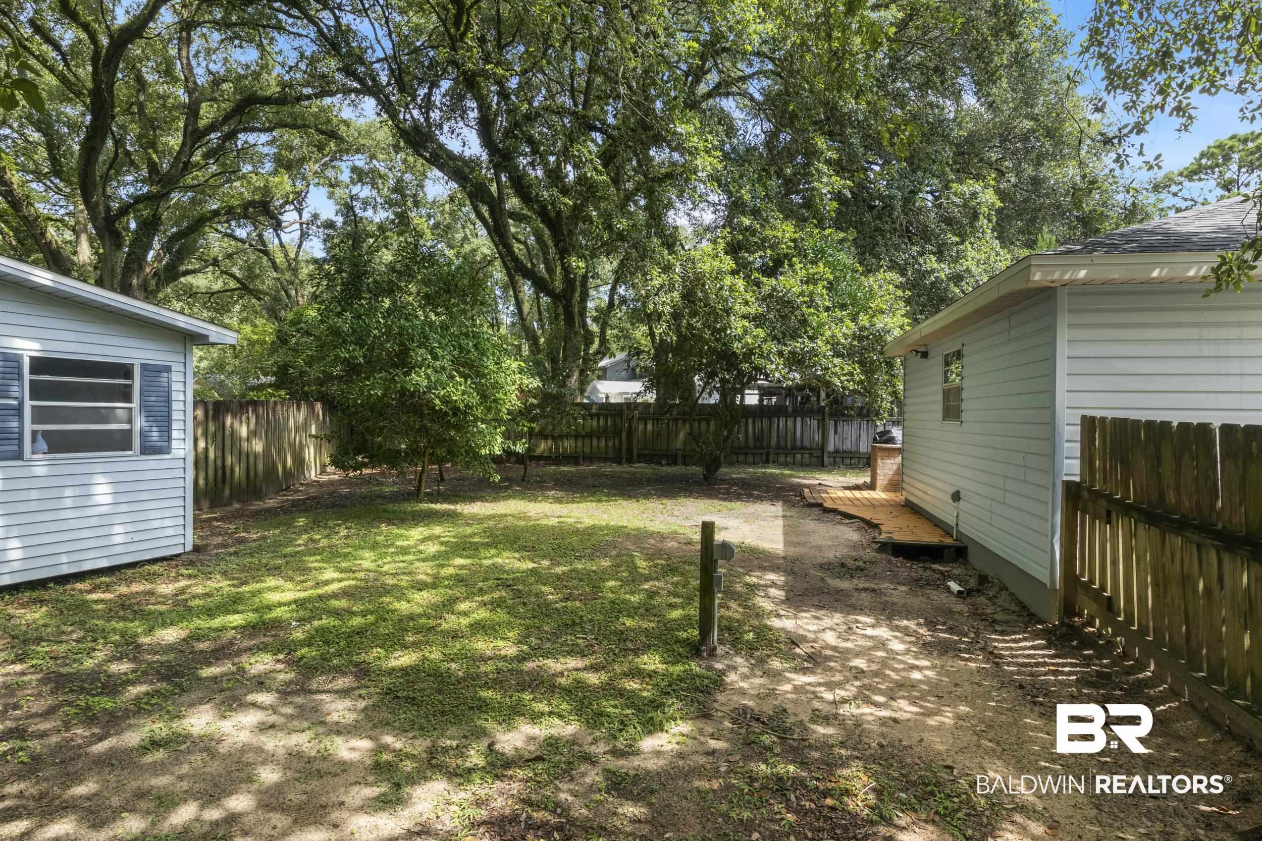 150 Montclair Loop Daphne, AL 36526 - Photo 10 of 29 View of yard