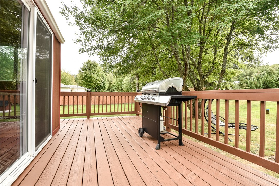 155 Sawmill Road Glocester, RI 02814 - Photo 4 of 29