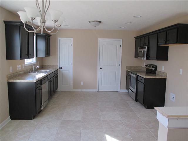 138 Whitetail Ridge Clarksville, TN 37040 - Photo 5 of 14 Gallery Image 5