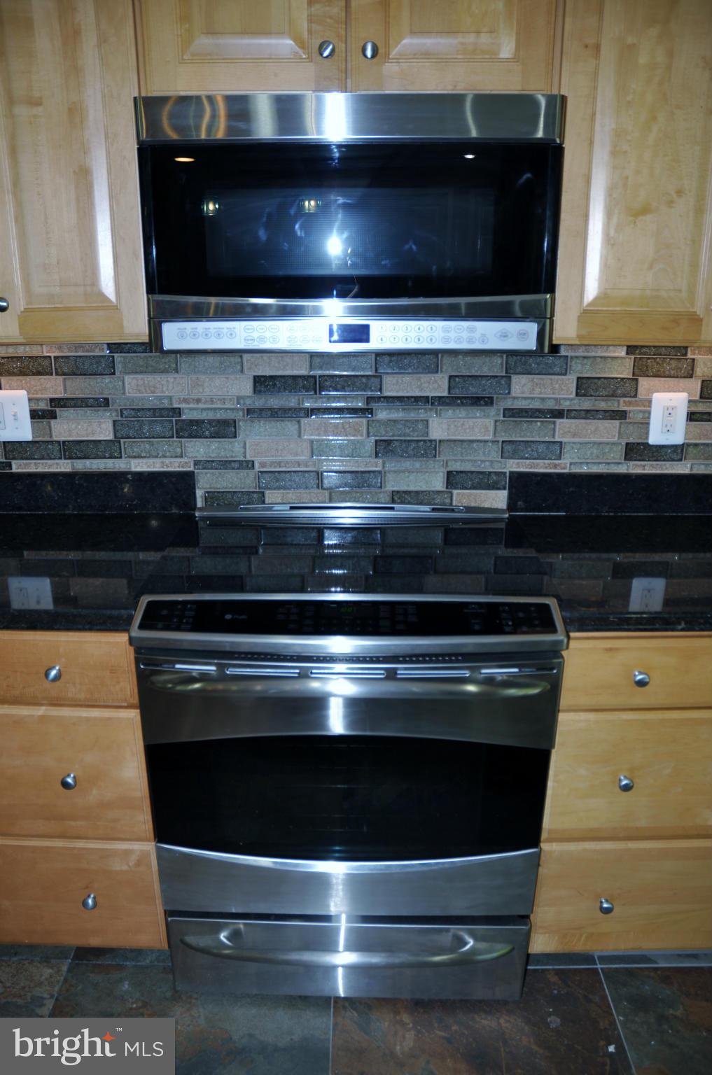 8822 Side Saddle Road Springfield, VA 22152 - Photo 4 of 26 Kitchen