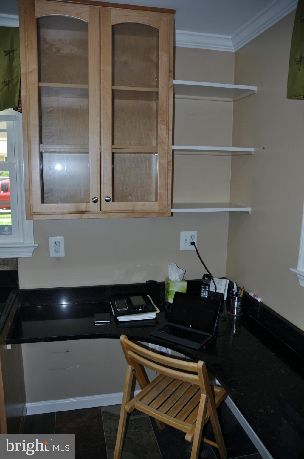8822 Side Saddle Road Springfield, VA 22152 - Photo 7 of 26 Interior (General)