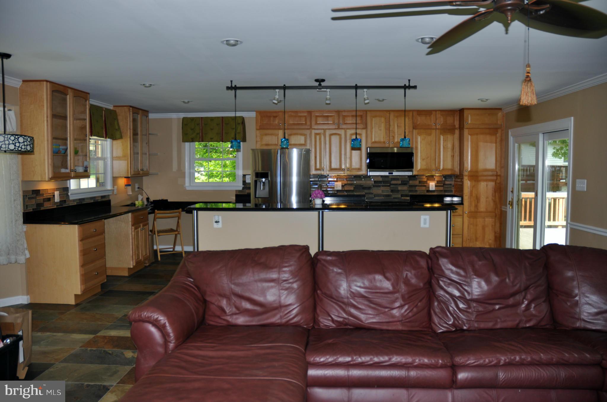 8822 Side Saddle Road Springfield, VA 22152 - Photo 8 of 26 Interior (General)