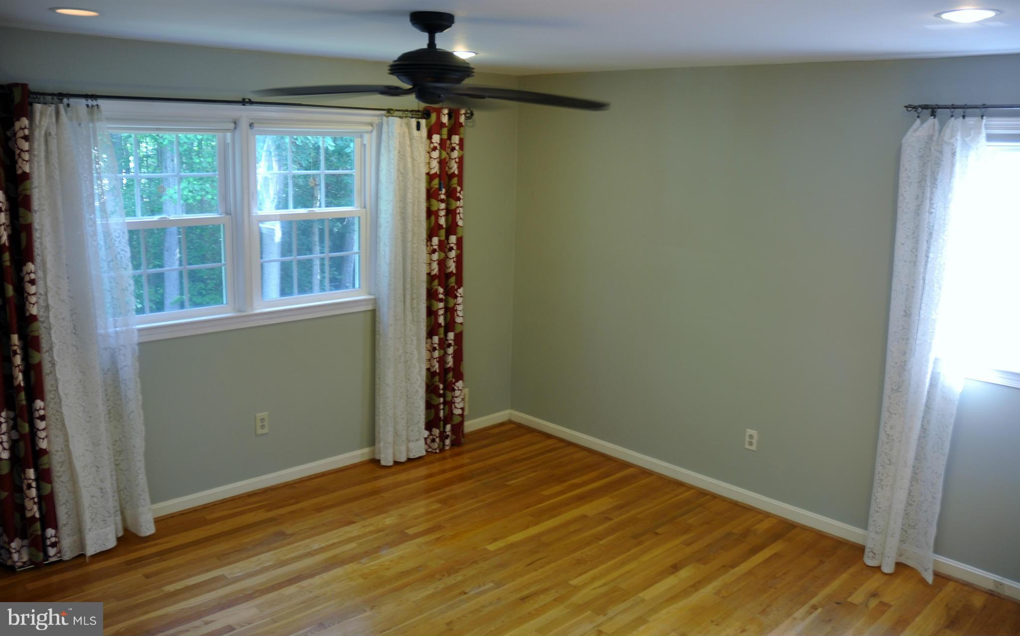 8822 Side Saddle Road Springfield, VA 22152 - Photo 9 of 26 Bedroom (Master)