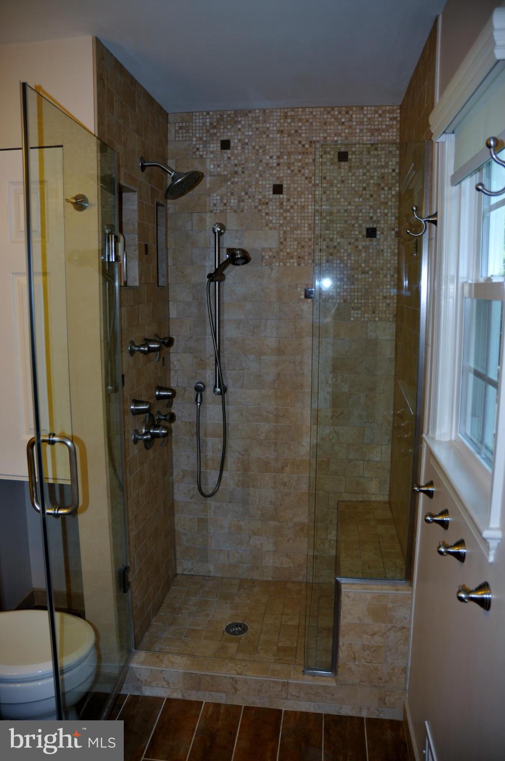 8822 Side Saddle Road Springfield, VA 22152 - Photo 10 of 26 Bath (Master)