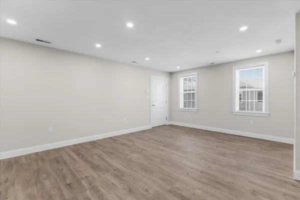 $2,100 | 202 Central Street, Unit A, Avon, MA 02322