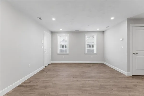 $2,100 | 202 Central Street, Unit A, Avon, MA 02322