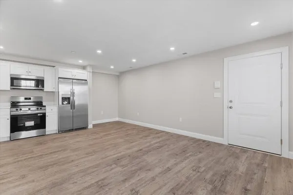 $2,100 | 202 Central Street, Unit A, Avon, MA 02322