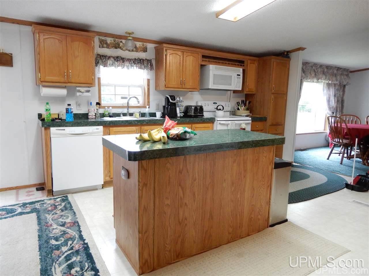 3840 14.5 Road Escanaba, MI 49829 - Photo 5 of 32