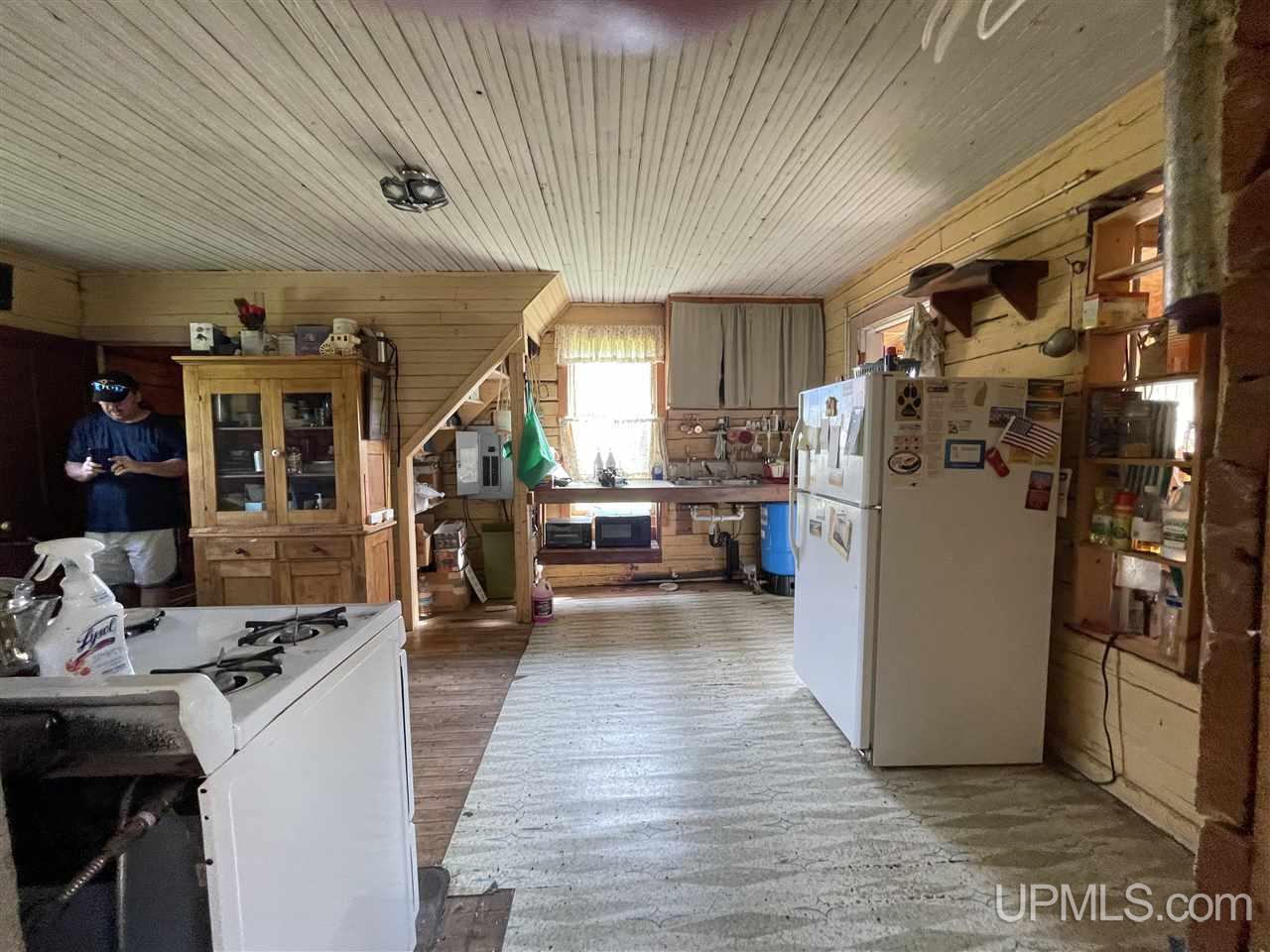 14240 Evergreen Road Rock, MI 49880 - Photo 11 of 49 Gallery Image 11