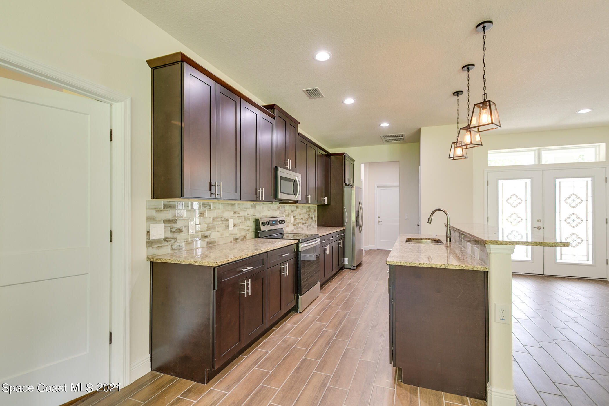 107 Labra Road, Unit 30 Palm Bay, FL 32908 - Photo 1 of 23 301-curry-ion-9974-(ZF-9728-65865-1-052)