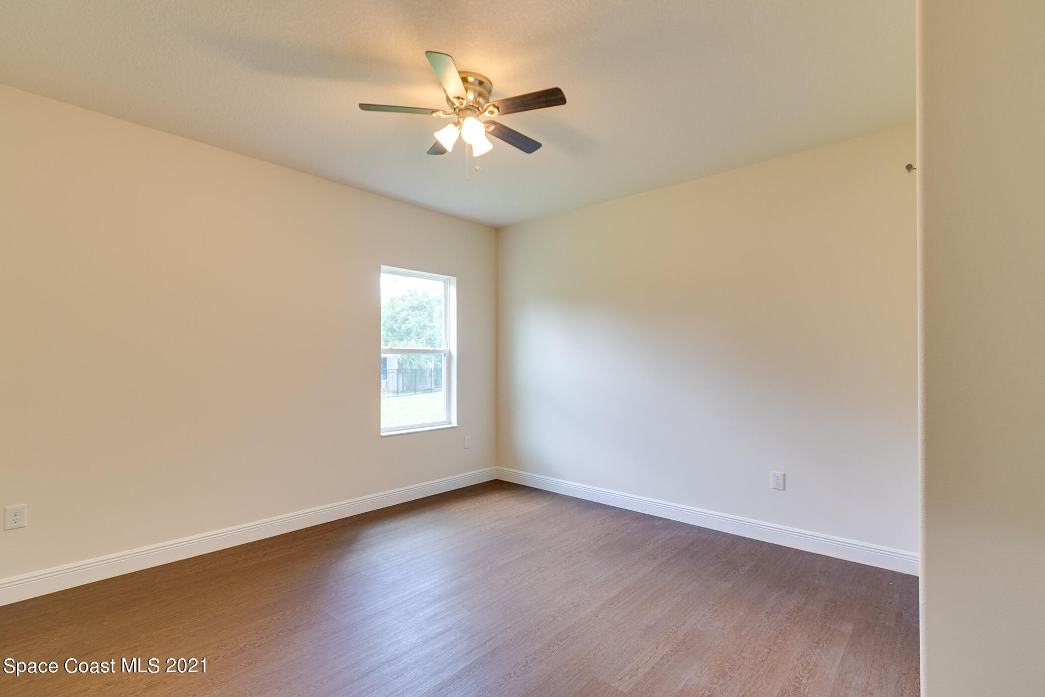 107 Labra Road, Unit 30 Palm Bay, FL 32908 - Photo 11 of 23 301-curry-ion-9834-(ZF-9728-65865-1-058)