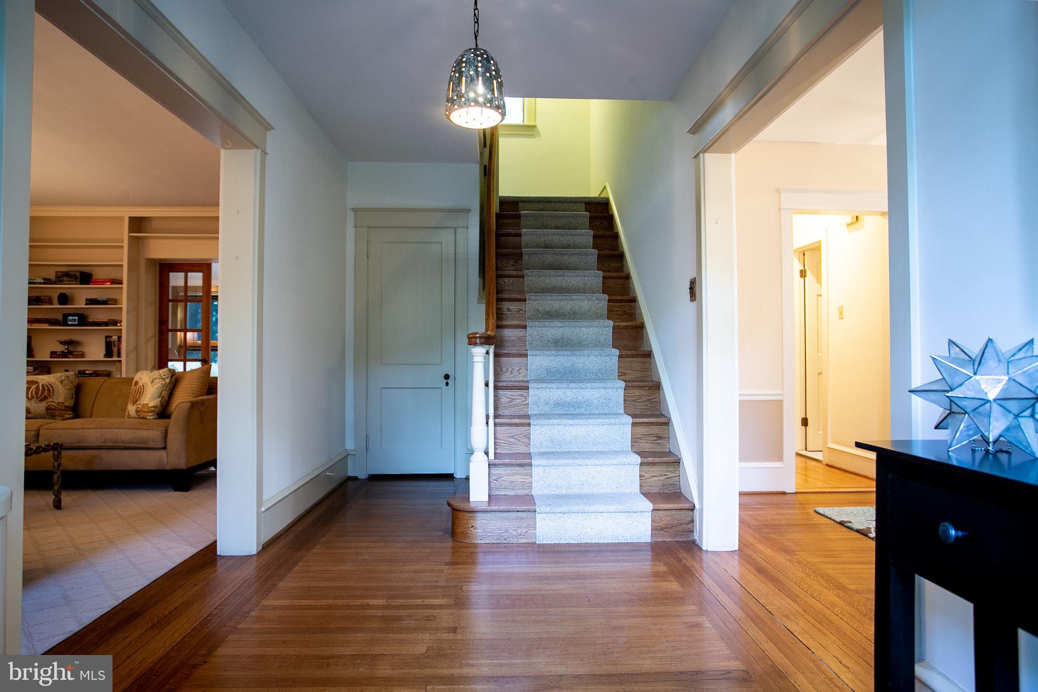 211 Hewett Road Wyncote, PA 19095 - Photo 3 of 31