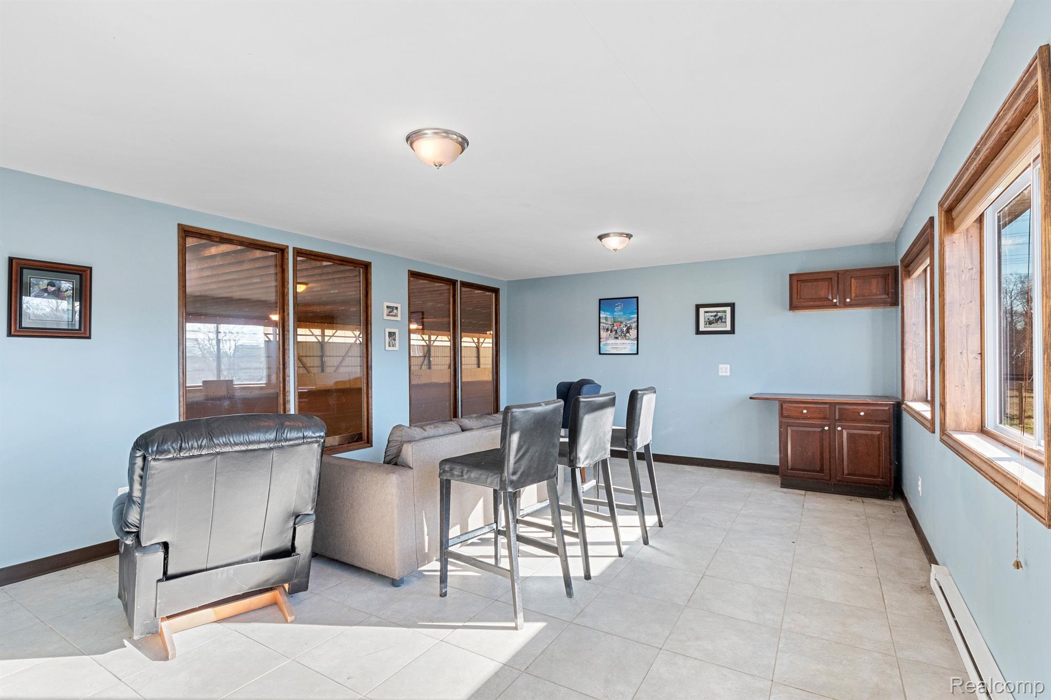 2444 Porter Road White Lake, MI 48383 - Photo 27 of 44 Gallery Image 27
