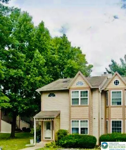 $300,000 | 110 New World Court, Bethlehem, PA 18020