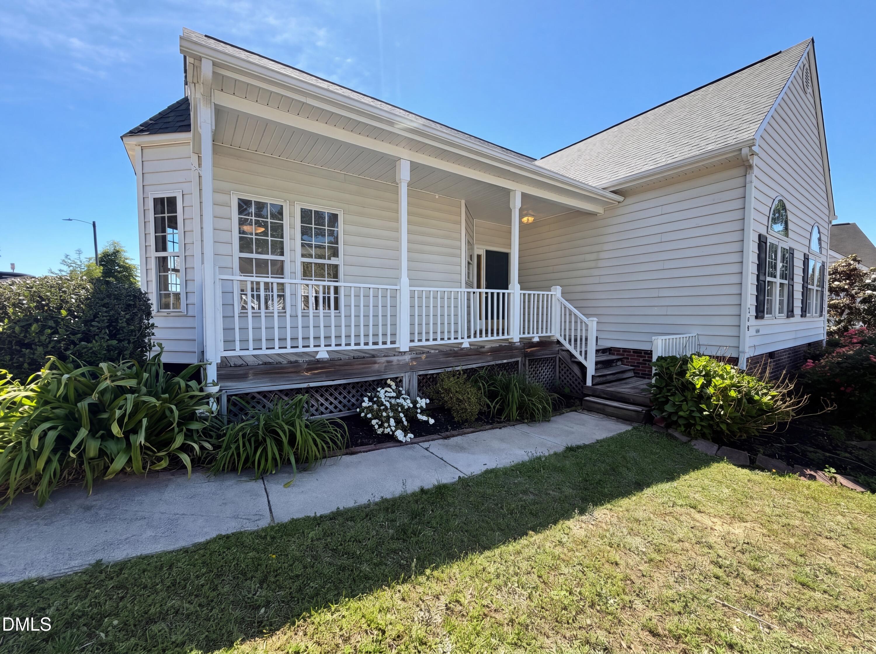 248 Cross Current Lane Raleigh, NC 27610 - Photo 17 of 20 Gallery Image 17