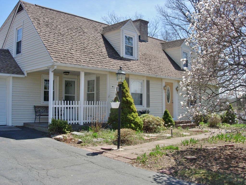 29 Adrian Avenue West Springfield, MA 01089 - Photo 2 of 29 Gallery Image 2