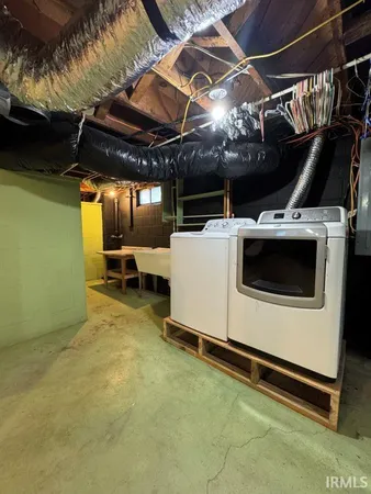 $369,900 | 706 Brett Cabel Road, Washington, IN 47501