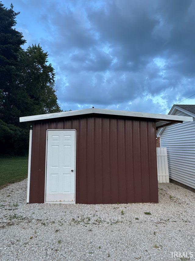 706 Brett Cabel Road Washington, IN 47501 - Photo 17 of 35