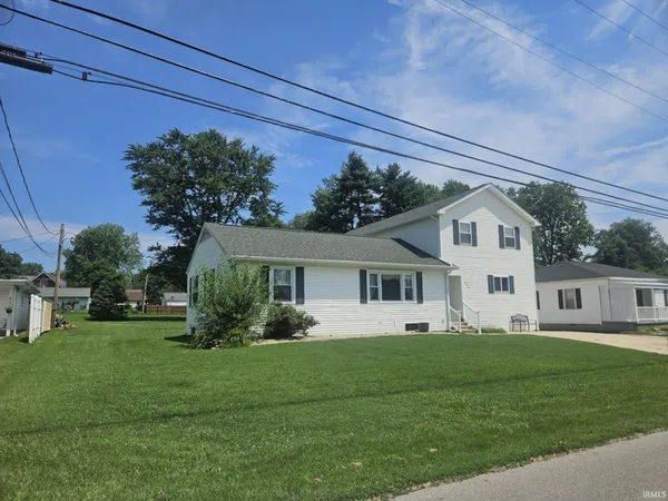 $369,900 | 706 Brett Cabel Road, Washington, IN 47501